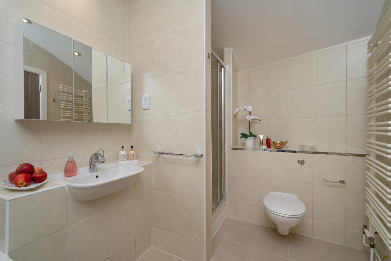 Huge & Central 3 Bedr, 4 Beds, 2,5 Bath Covent Gdn Londra Esterno foto